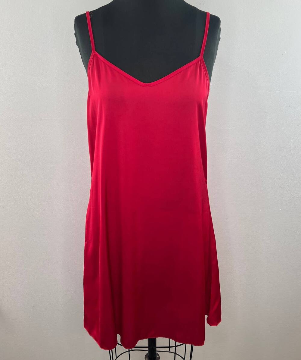 Femofit Red Satin V-Neck Slinky Sleeveless Mini Slip Sleep Dress Night Gown M